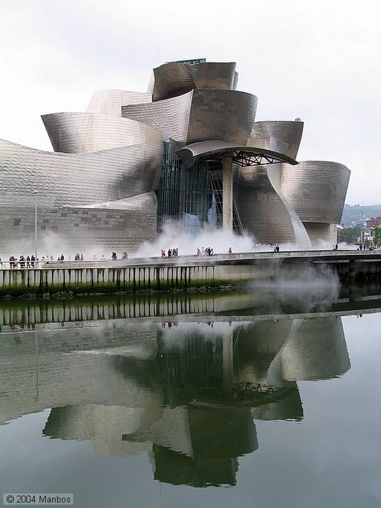 Bilbao
Niebla en el Guggenheim
Vizcaya