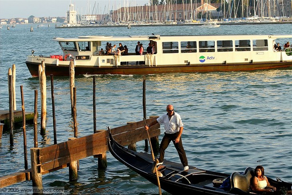 Venecia
Trafico fluvial?
Venecia