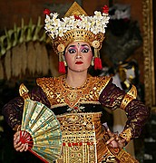 Objetivo 100 to 400
Bina Remeja Palacio de Ubud Bali
Bali
BALI
Foto: 17861