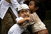 Objetivo 100 to 400
Tirta Empul Tampaksiring Bali
Bali
BALI
Foto: 17800