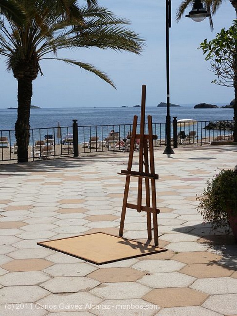 Ibiza
Farola y palmera
Islas Baleares