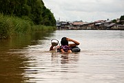 Objetivo 70 to 200
Mujer Lavandose en el Lago Inle Myanmar
Myanmar (Birmania)
LAGO INLE
Foto: 13680
