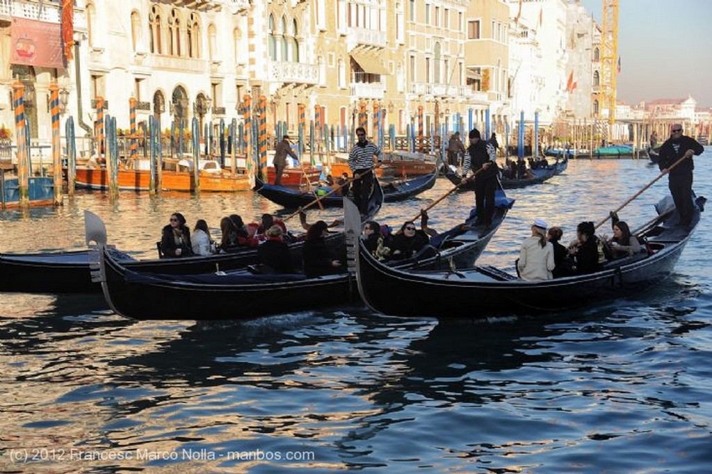 Venecia
Pequeno  Canal
El Veneto