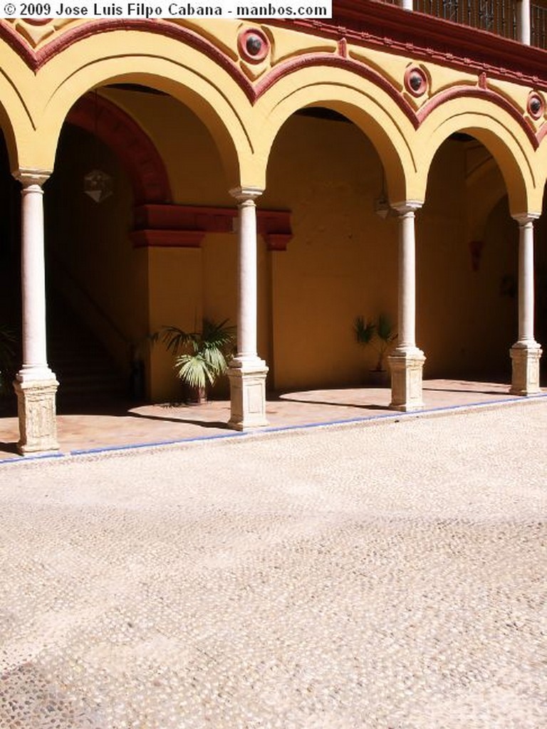 Villalba del Alcor
Puerta del Sol
Huelva