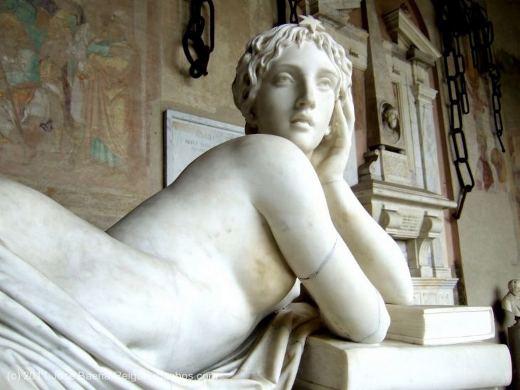 Pisa
Monumento funerario neoclasico
Toscana