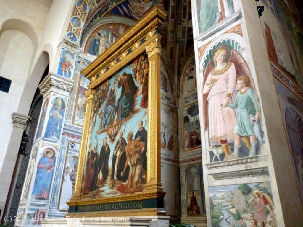 San Gimignano
Muro lateral de la nave
Siena