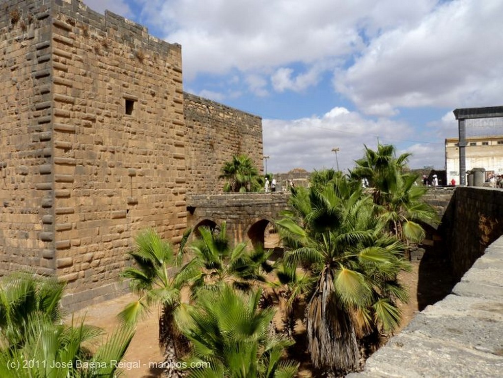 Bosra
Ciudadela y ruinas romanas
Dera