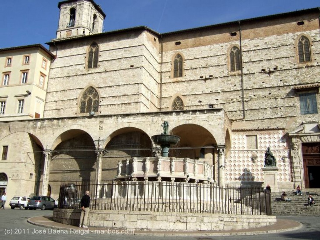 Perugia
Fachada principal
Umbria